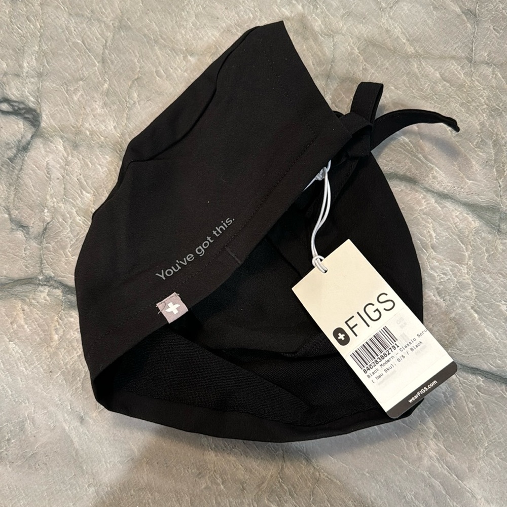 FIGS Scrubs Cap